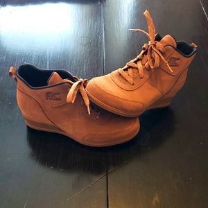 Sorel Evie lace up booties sz 8.5